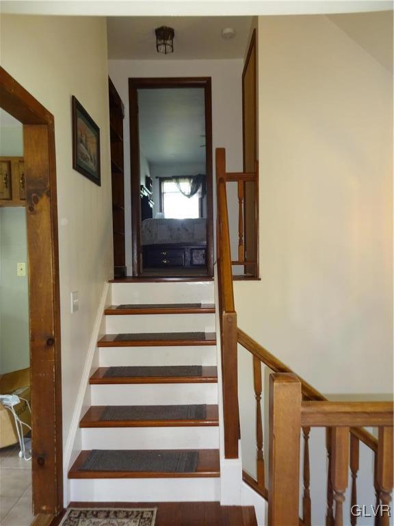6808 Del Haven Road Bangor, PA 18013 - Photo 25 of 50 Stairs to Master Bedroom