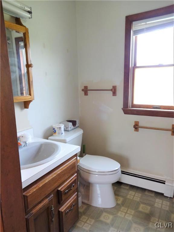 6808 Del Haven Road Bangor, PA 18013 - Photo 29 of 50 Master Bath