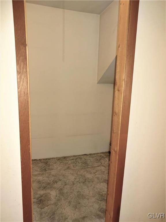 6808 Del Haven Road Bangor, PA 18013 - Photo 31 of 50 2nd walk-in closet