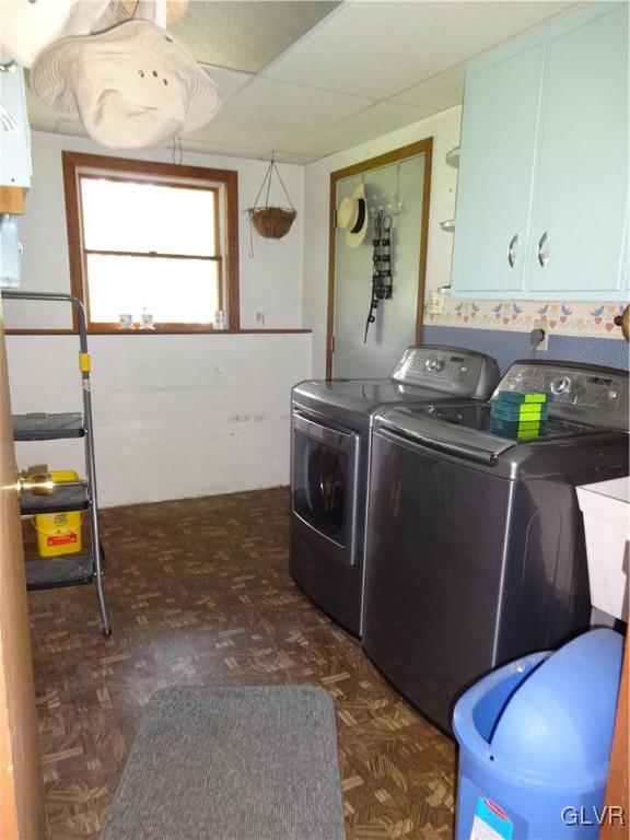 6808 Del Haven Road Bangor, PA 18013 - Photo 34 of 50 Laundry/mud room leads to garage too.