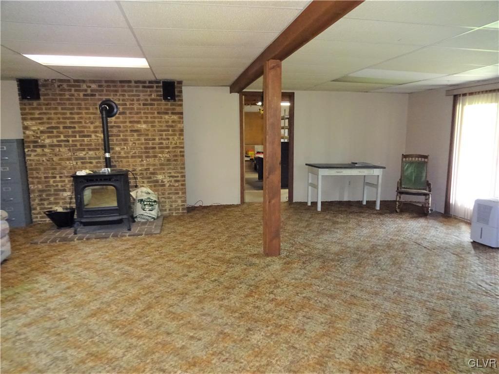 6808 Del Haven Road Bangor, PA 18013 - Photo 35 of 50 Large Family/Rec Room