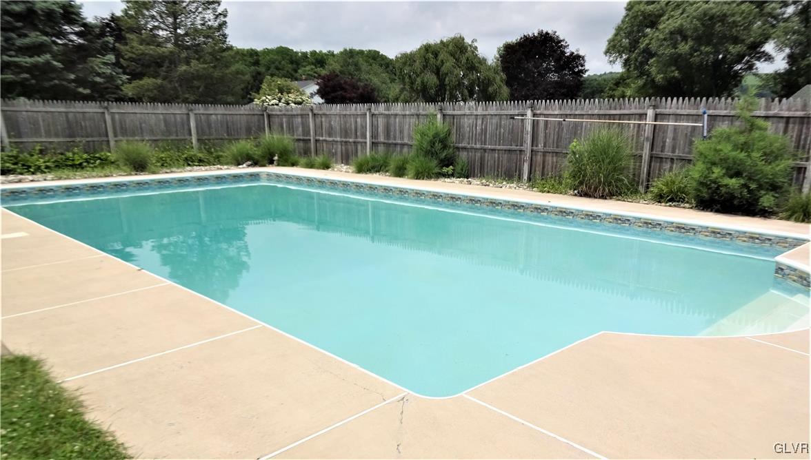 6808 Del Haven Road Bangor, PA 18013 - Photo 45 of 50 Completely fenced and landscaped.