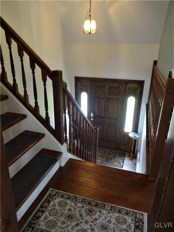 6808 Del Haven Road Bangor, PA 18013 - Photo 5 of 50 The foyer