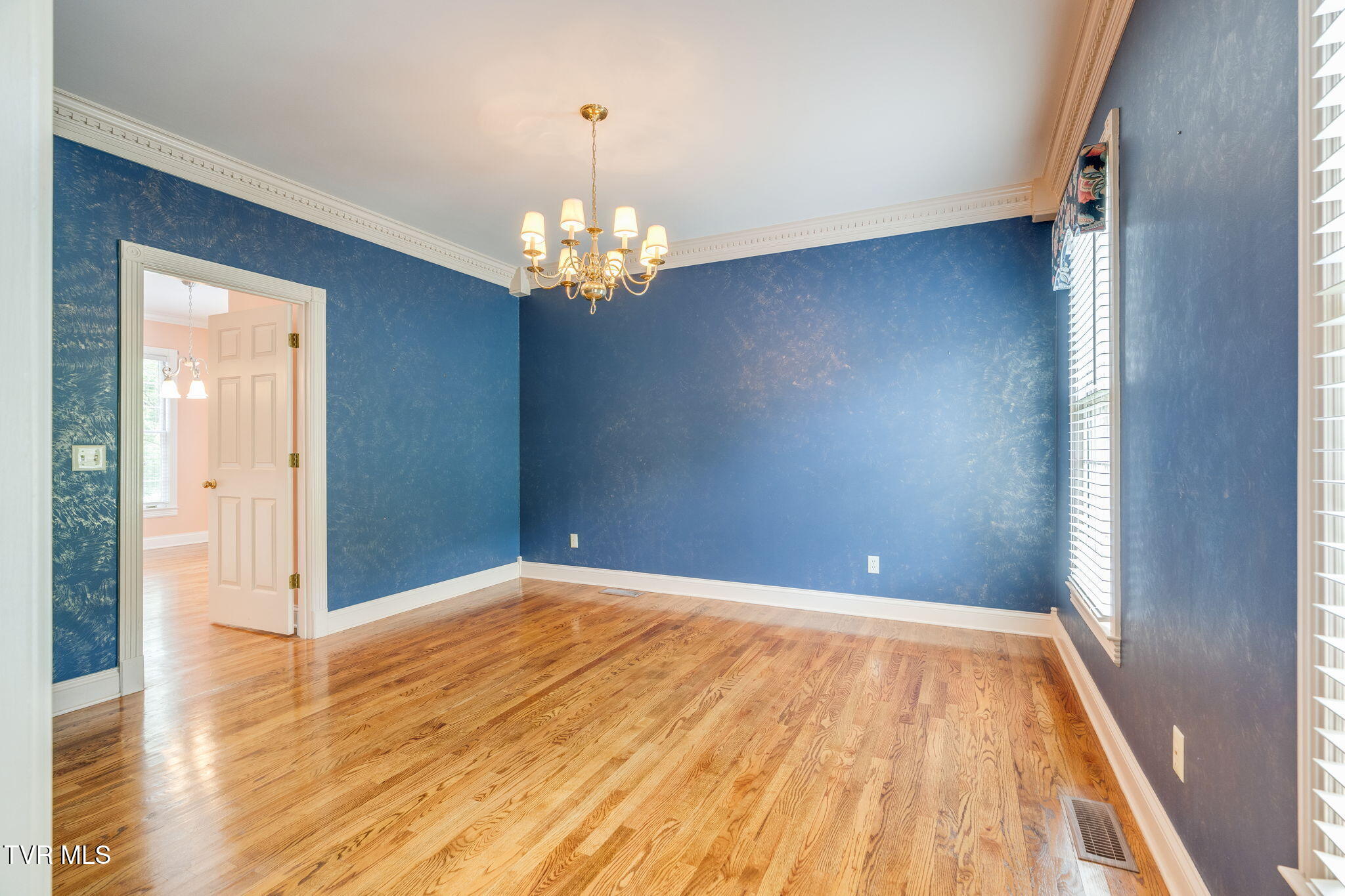 24 Pendleton Place Kingsport, TN 37664 - Photo 8 of 54 007