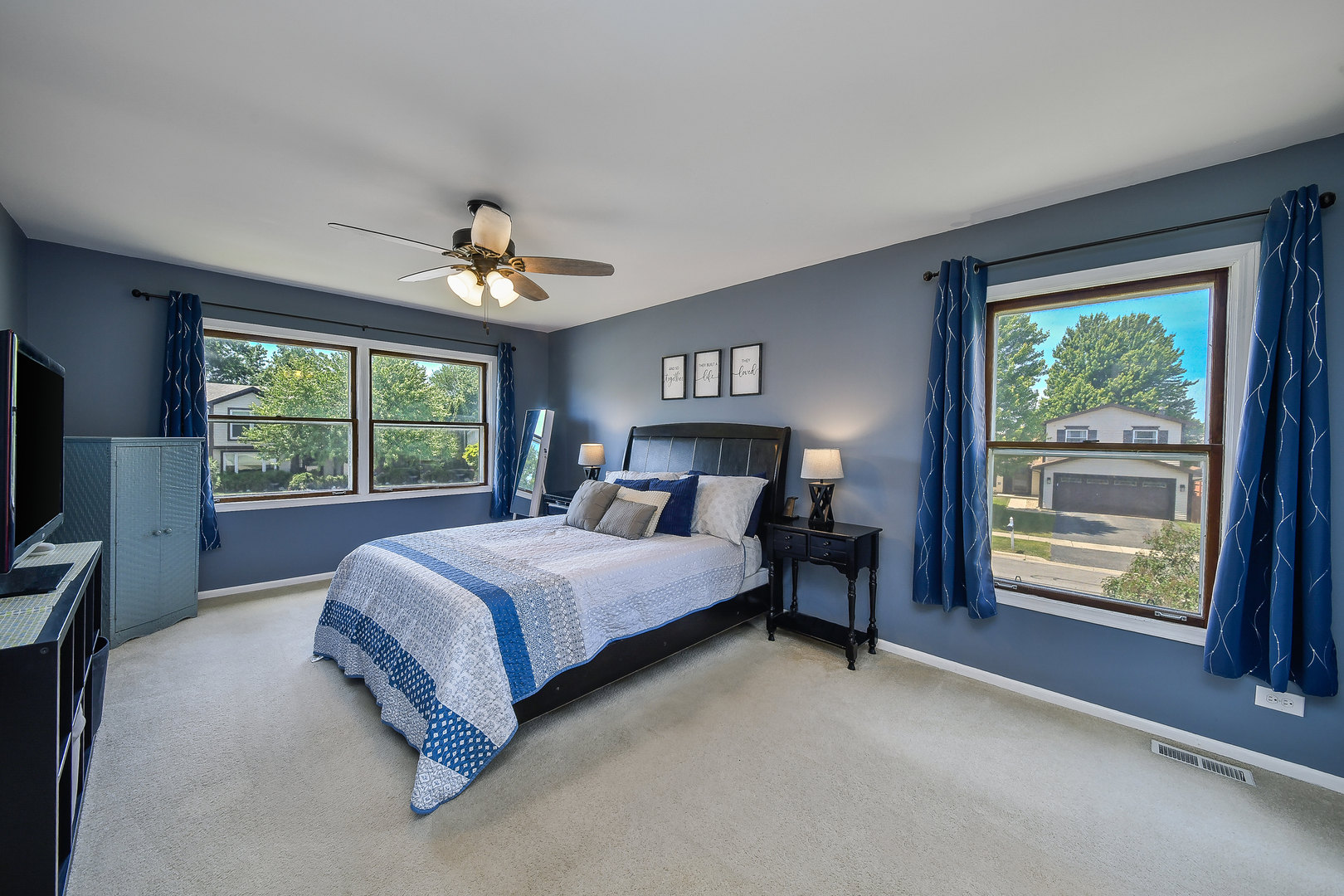 297 Springbrook Lane Carol Stream, IL 60188 - Photo 17 of 38