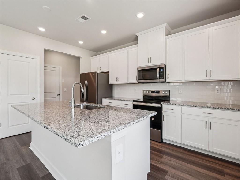 102 Proust Circle Dallas, GA 30132 - Photo 4 of 11