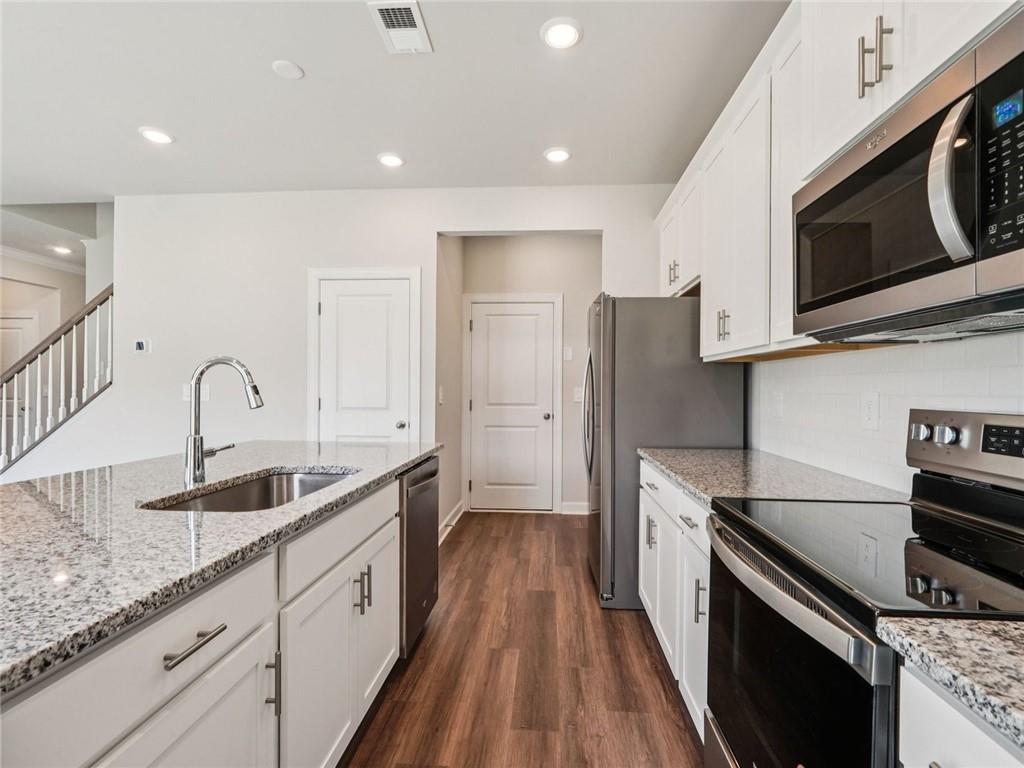 102 Proust Circle Dallas, GA 30132 - Photo 5 of 11