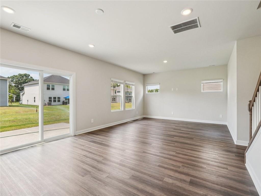 102 Proust Circle Dallas, GA 30132 - Photo 7 of 11