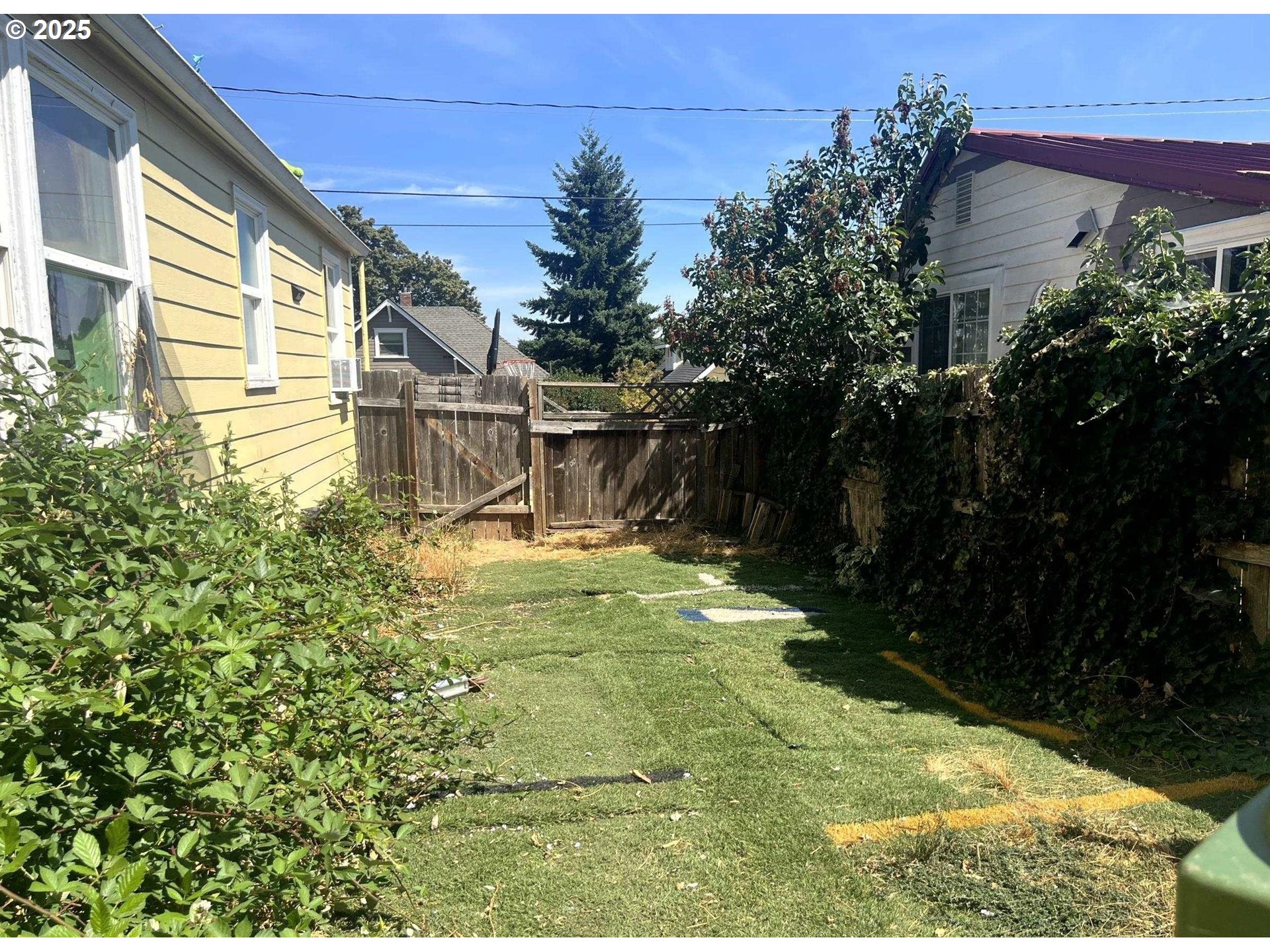 210 Hoyt Street Southeast Salem, OR 97302 - Photo 21 of 24 a view of swimming pool