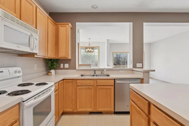 $269,900 | 13847 54th Avenue North, Plymouth, MN 55446