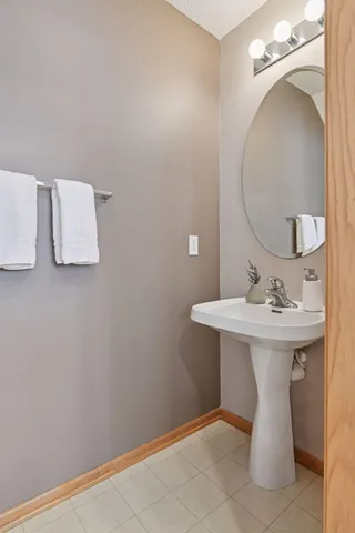 $269,900 | 13847 54th Avenue North, Plymouth, MN 55446