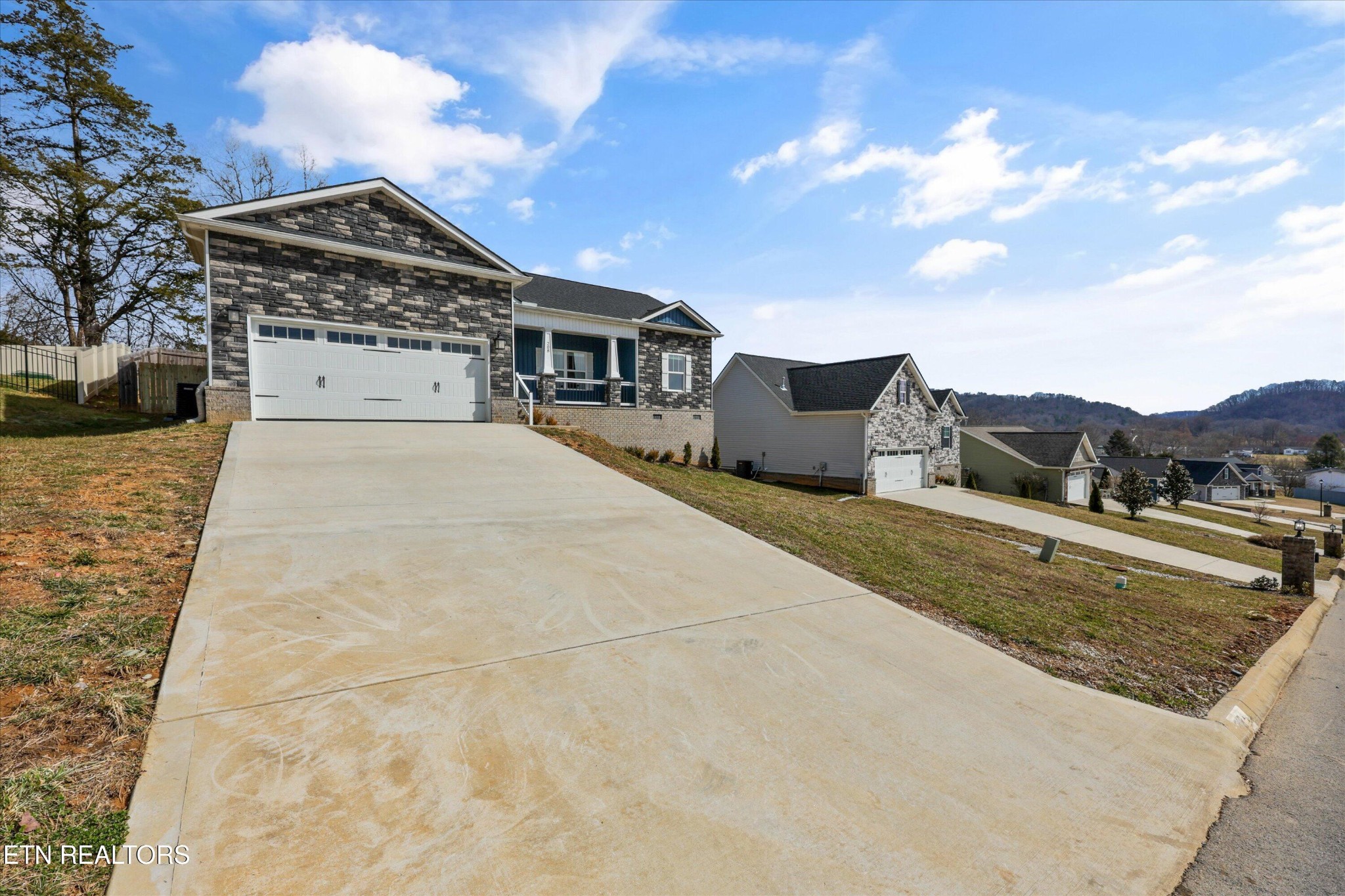208 Daniel Morris Point Clinton, TN 37716 - Photo 31 of 32 Gallery Image 31