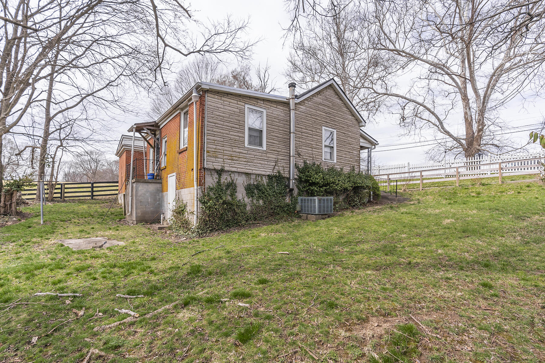 5158 Old Versailles Road Lexington, KY 40510 - Photo 21 of 22 5158oldus21