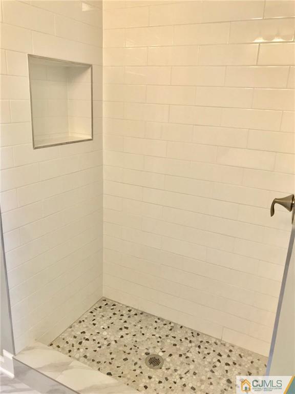 23 Prescott Street Edison, NJ 08817 - Photo 11 of 25 Gallery Image 11