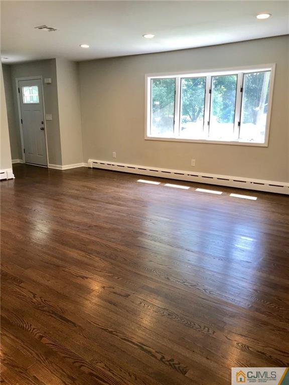 23 Prescott Street Edison, NJ 08817 - Photo 5 of 25 Gallery Image 5