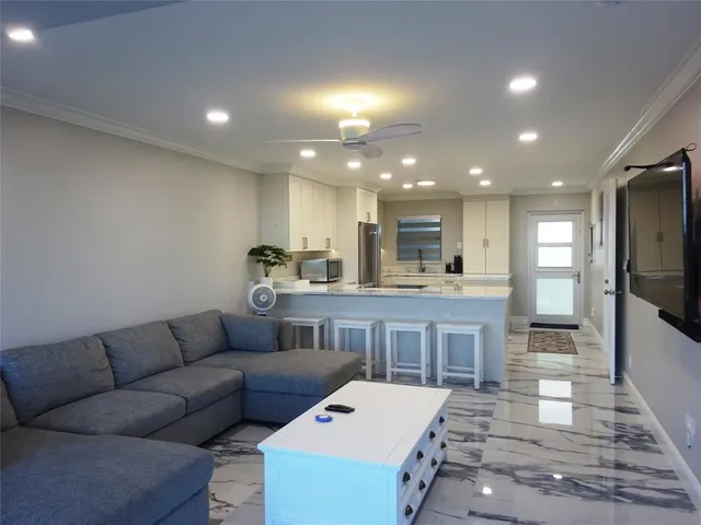 $3,500 | 8 Briny Avenue, Unit 105, Pompano Beach, FL 33062