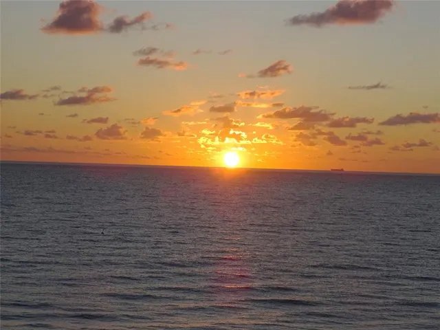 $3,500 | 8 Briny Avenue, Unit 105, Pompano Beach, FL 33062