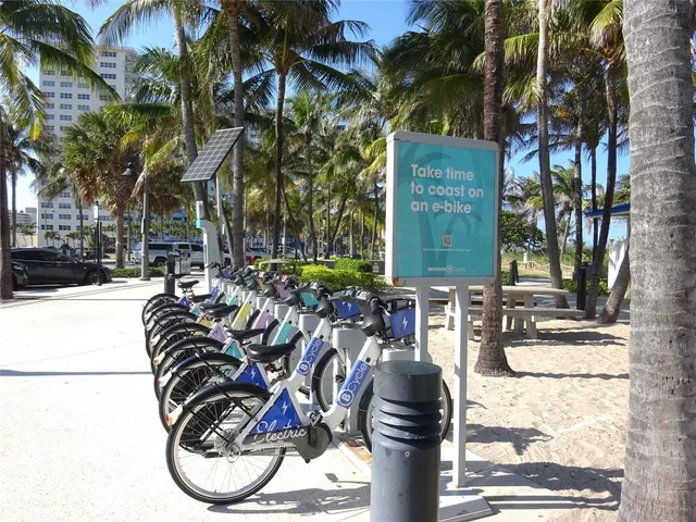 $3,500 | 8 Briny Avenue, Unit 105, Pompano Beach, FL 33062