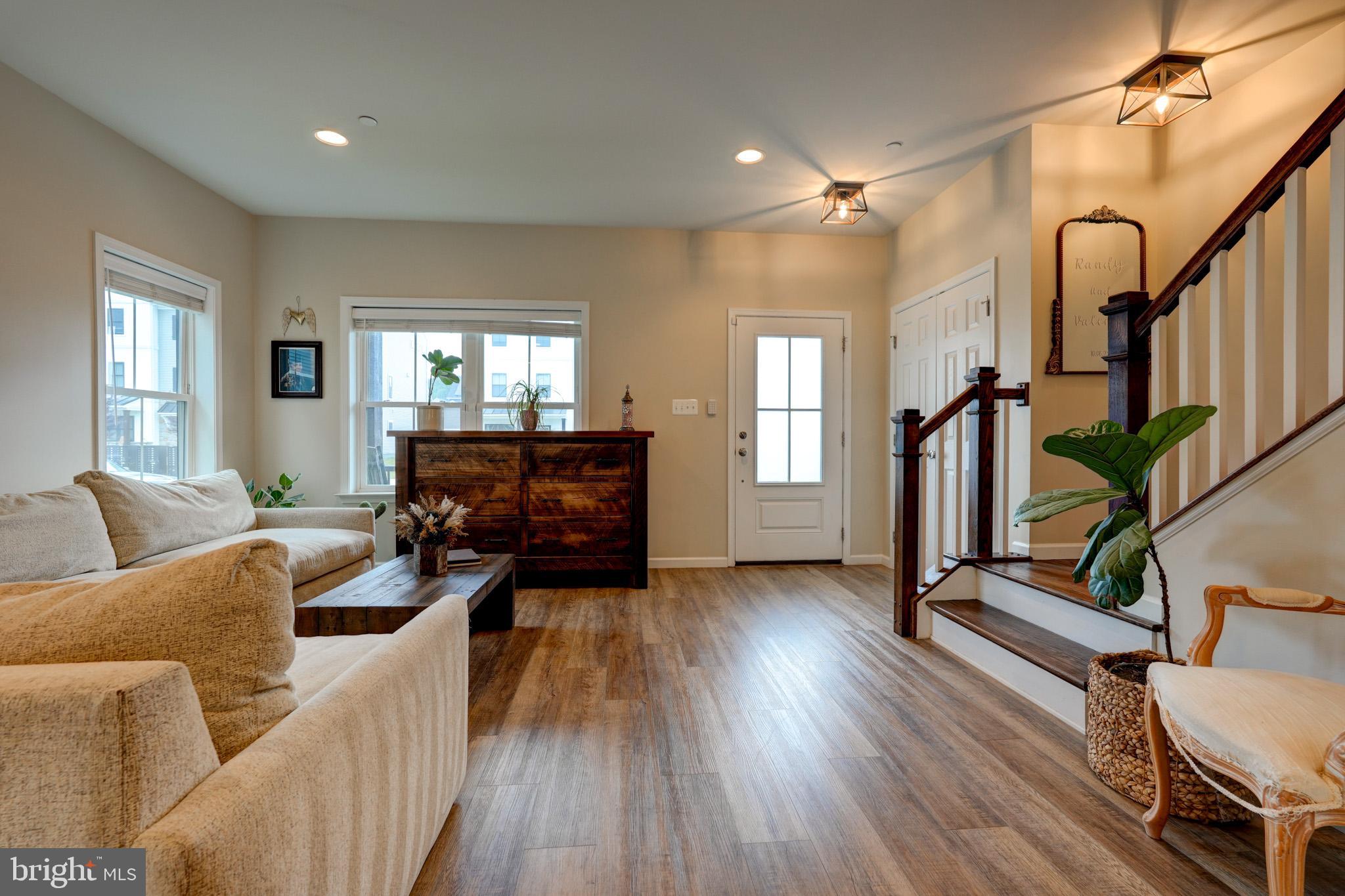 1309 Pedigree Street Frederick, MD 21702 - Photo 2 of 41