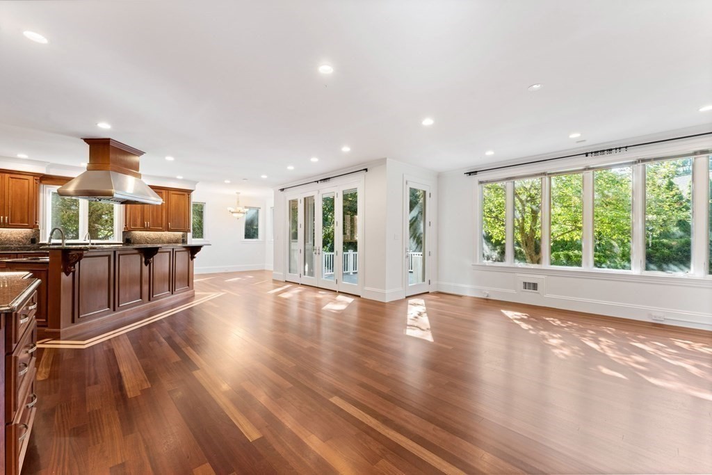 14 Cottonwood Road Newton, MA 02459 - Photo 11 of 40