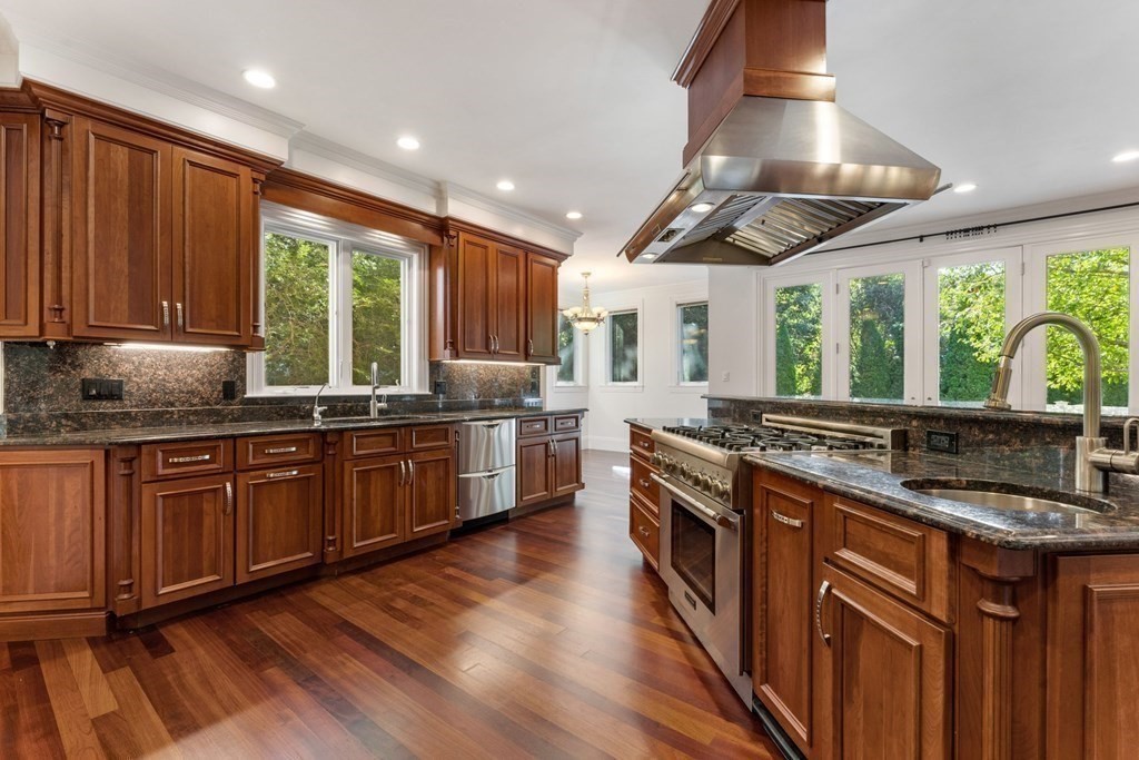 14 Cottonwood Road Newton, MA 02459 - Photo 10 of 40