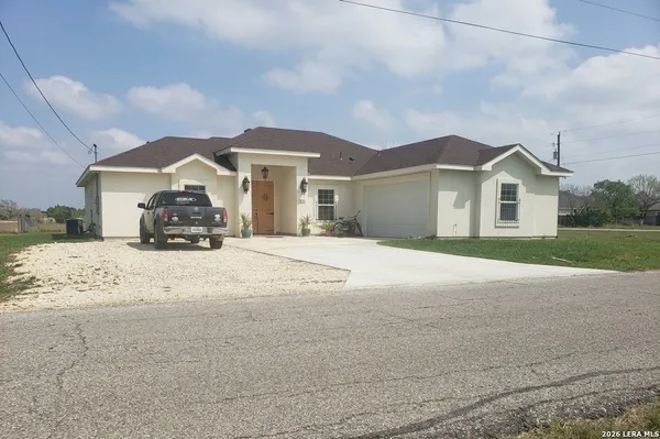 $239,995 | 453 Fairway Circle, Brackettville, TX 78832