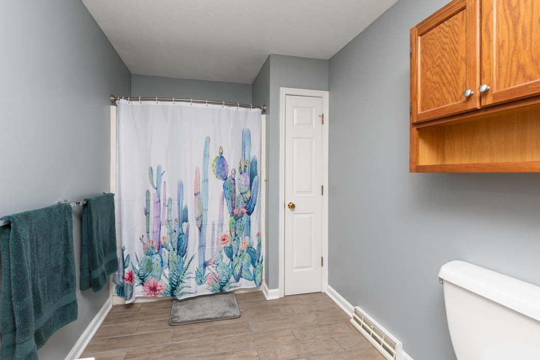 816 Battlefield Road Fort Defiance, VA 24437 - Photo 33 of 49 a view of small space with wooden floor and chair