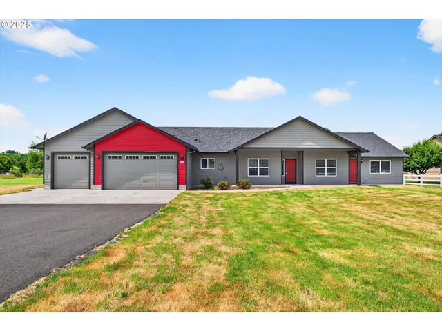 $745,000 | 55 Monroe Drive, Cathlamet, WA 98612