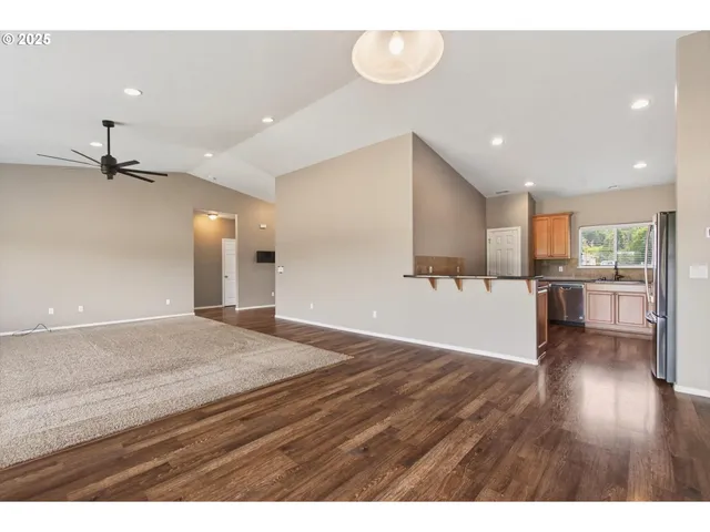 $745,000 | 55 Monroe Drive, Cathlamet, WA 98612