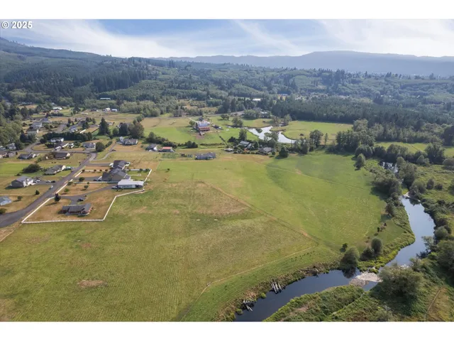 $745,000 | 55 Monroe Drive, Cathlamet, WA 98612