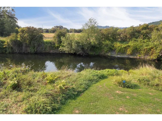 $745,000 | 55 Monroe Drive, Cathlamet, WA 98612