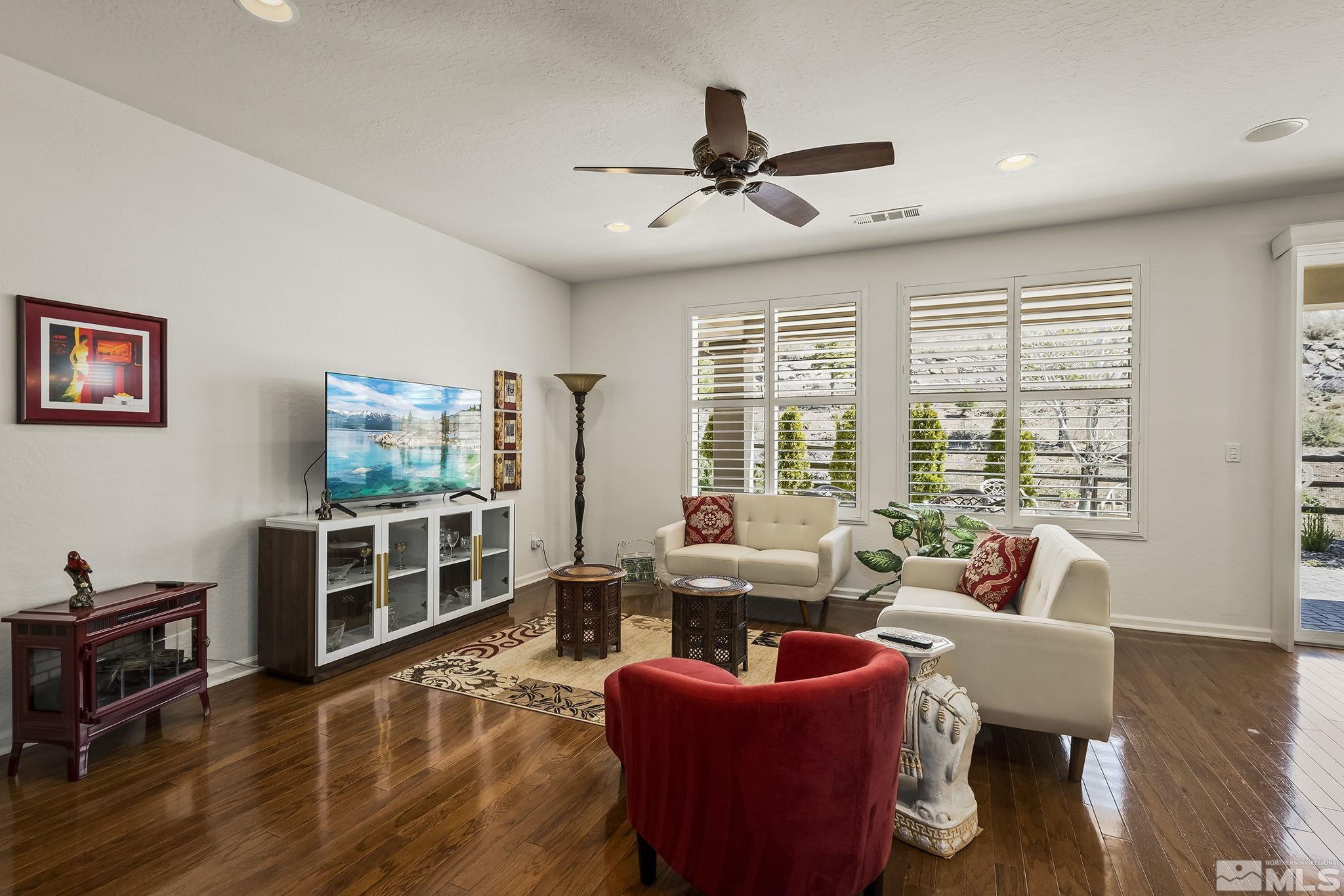 1860 Evergreen Ridge Way Reno, NV 89523 - Photo 4 of 39 Photo 4
