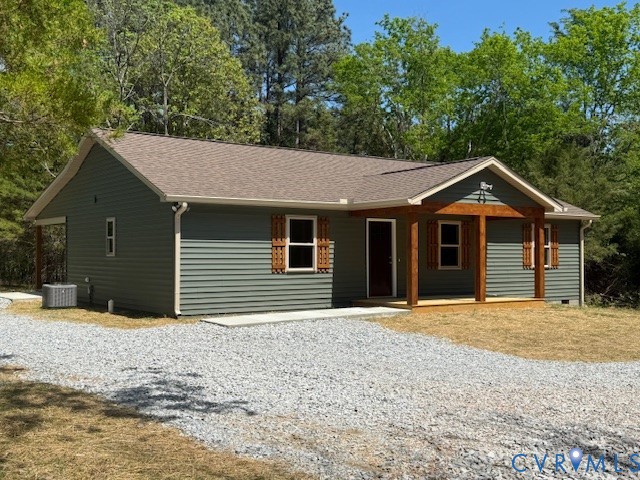 744 Robertsons Road Blackstone, VA 23824 - Photo 2 of 10