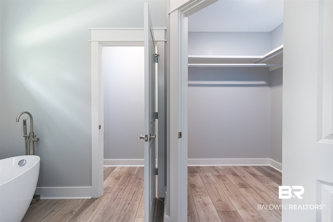 24595 Tarpon Lane Orange Beach, AL 36561 - Photo 13 of 24 Master Closet