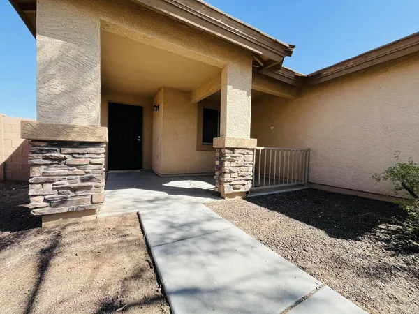 $1,695 | 25878 West St Catherine Avenue, Buckeye, AZ 85326