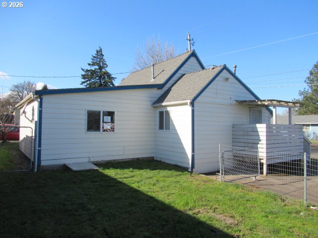 1308 Southwest 8th Street Dallas, OR 97338 - Photo 6 of 27