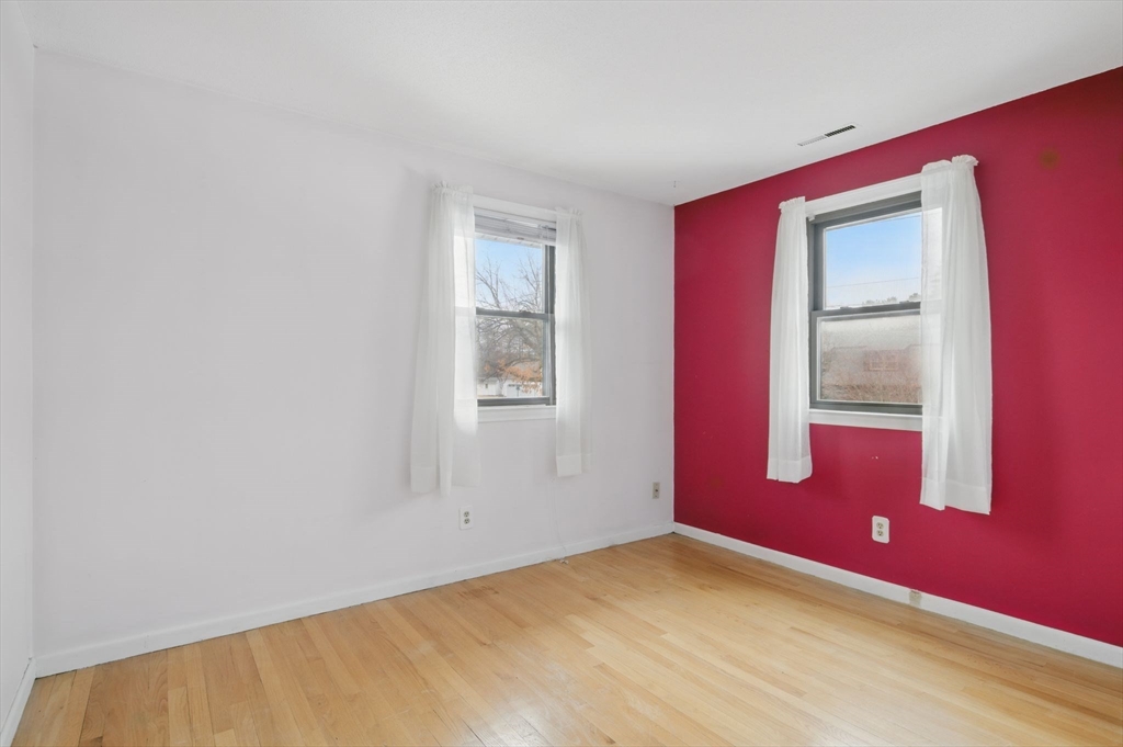 79 Wanda Street Chicopee, MA 01013 - Photo 21 of 38 Gallery Image 21