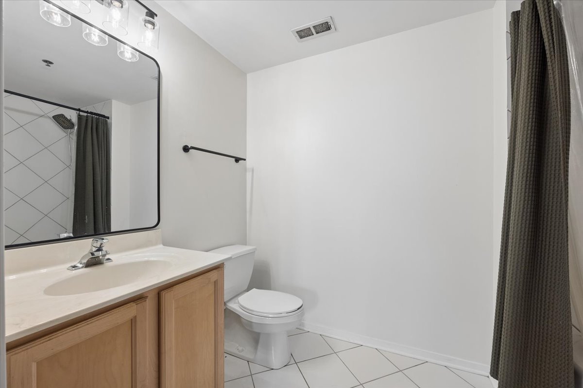 6 South Laflin Street, Unit 714 Chicago, IL 60607 - Photo 17 of 18 Gallery Image 17