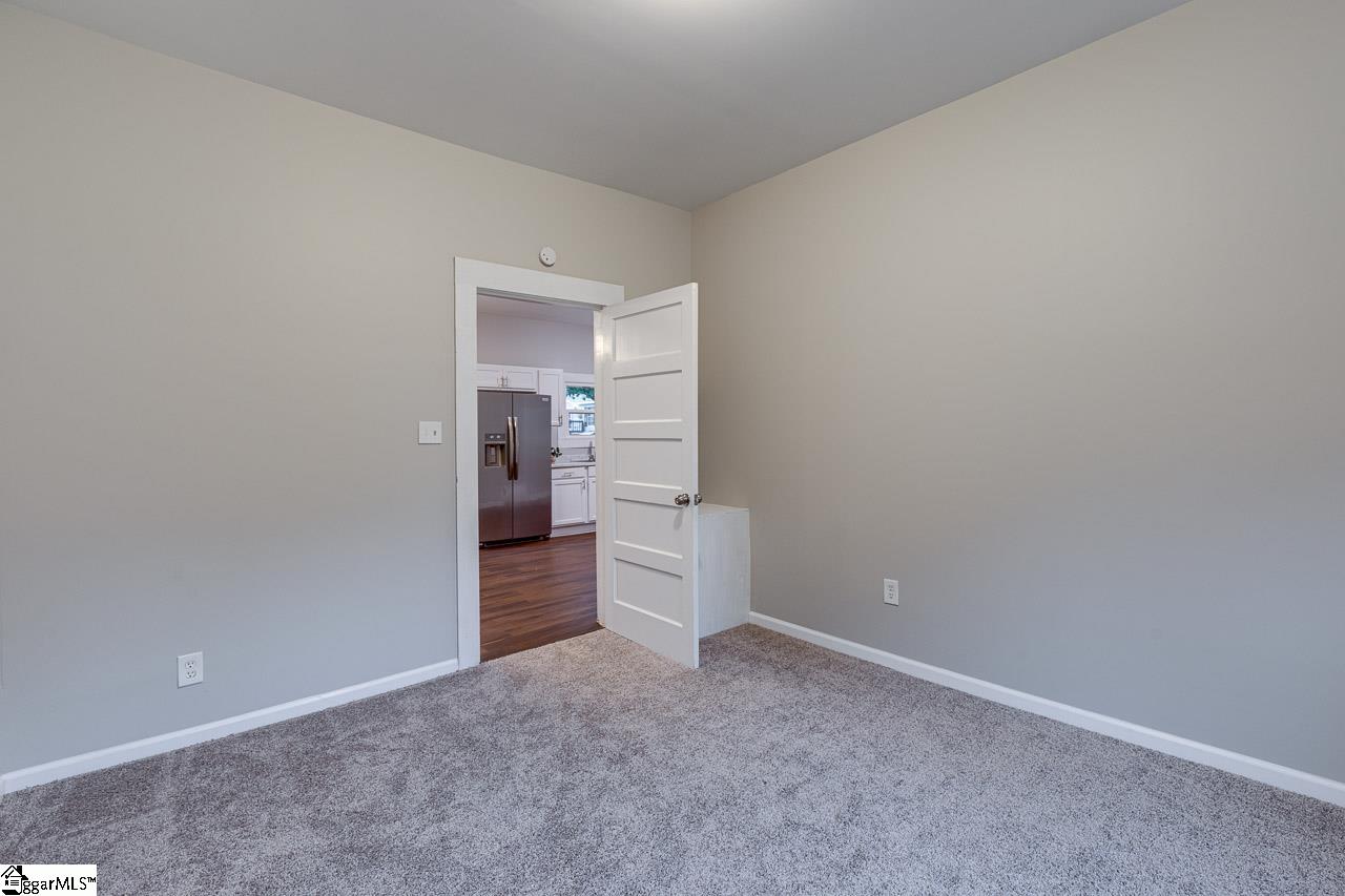 1427 Charlottes Road Clinton, SC 29325 - Photo 15 of 23 Gallery Image 15