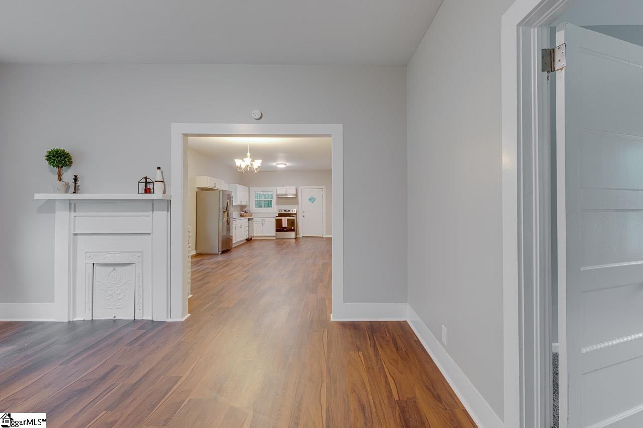 1427 Charlottes Road Clinton, SC 29325 - Photo 3 of 23 Gallery Image 3