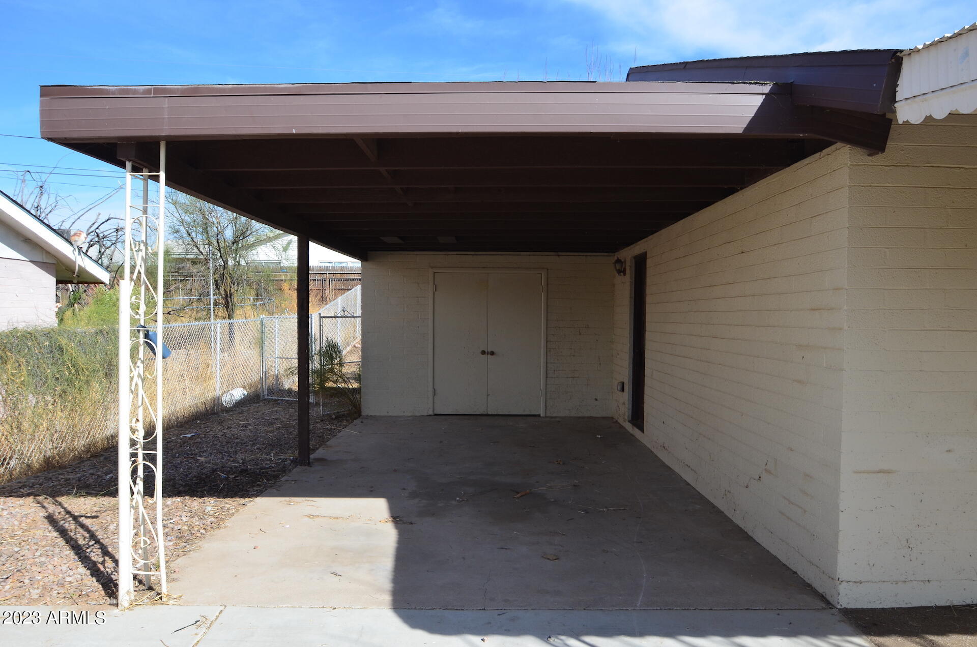 316 Greenwich Road Kearny, AZ 85137 - Photo 12 of 15 a view of a porch