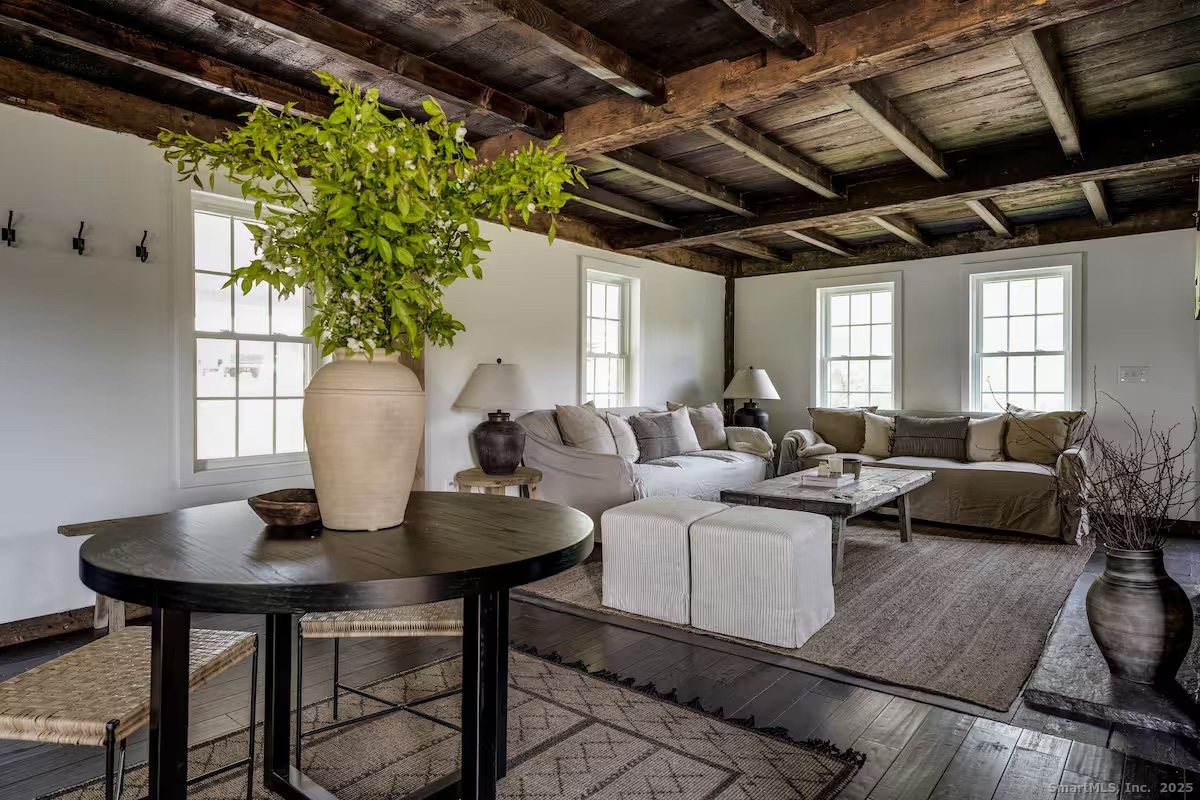 740 Little City Road Haddam, CT 06441 - Photo 4 of 21 a living room with furniture and a potted plant