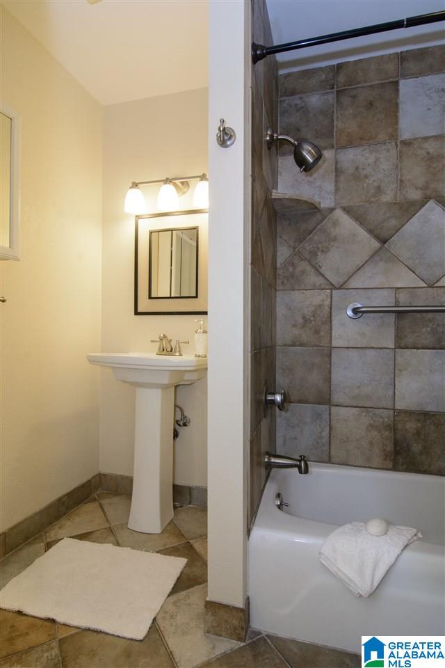 1538 Wellington View Road Birmingham, AL 35209 - Photo 27 of 50