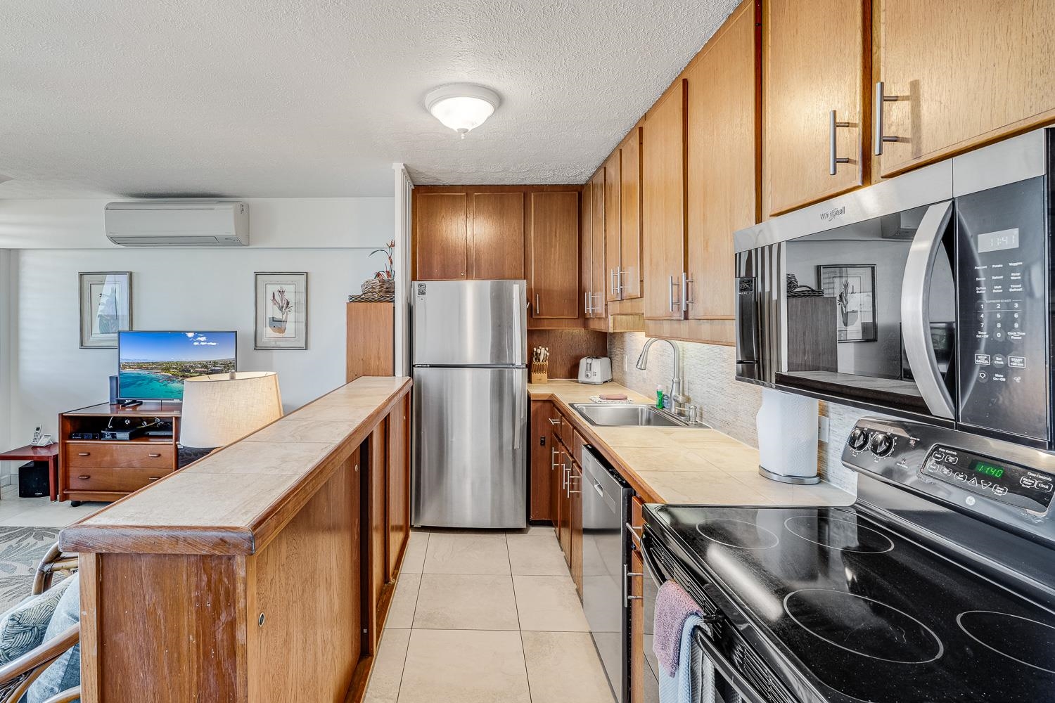 2142 Iliili Road, Unit 302 Kihei, HI 96753 - Photo 14 of 48