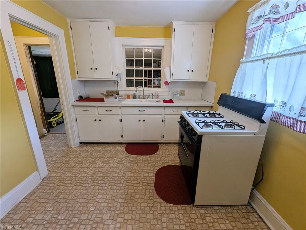 608 East Lexington Avenue High Point, NC 27262 - Photo 7 of 10