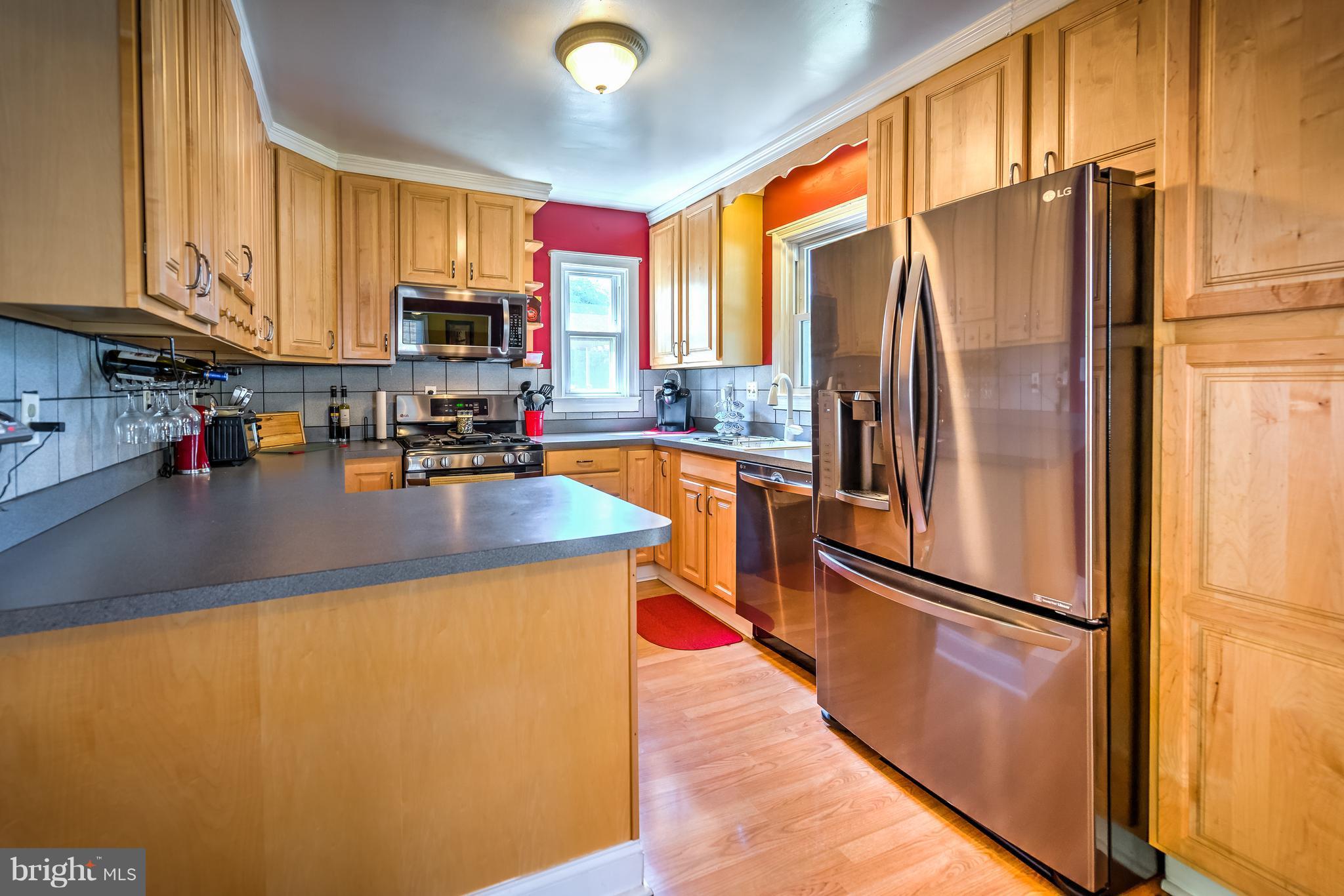 3131 Willoughby Road Baltimore, MD 21234 - Photo 14 of 29 Stainless LG appliances