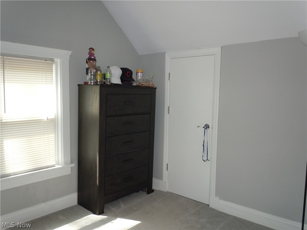 1135 Lander Road Cleveland, OH 44124 - Photo 9 of 19