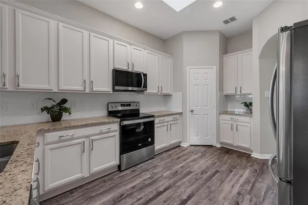 $2,750 | 9597 Fairmont Drive, Frisco, TX 75035