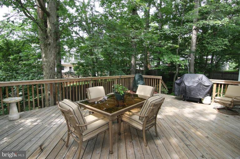 9224 Rockefeller Lane Springfield, VA 22153 - Photo 17 of 25 Deck off of kitchen