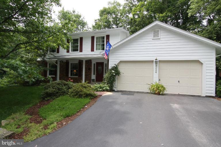 9224 Rockefeller Lane Springfield, VA 22153 - Photo 21 of 25 Two car attached garage